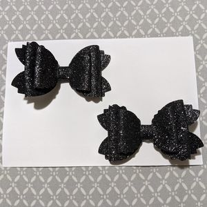 Black Glitter 3in Pigtail Bows